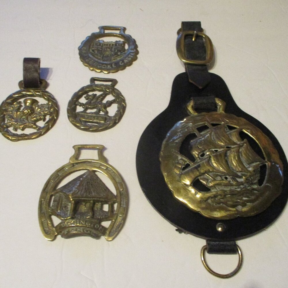 5 Vintage brass Horse Harness Medallions 4 medium and 1 big on leather